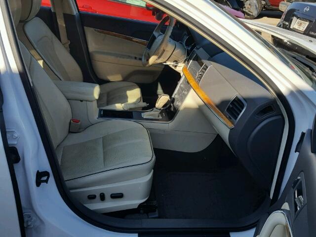 3LNHL2GC6CR822825 - 2012 LINCOLN MKZ Blanco foto 5