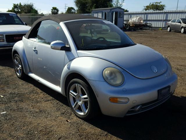 3VWCD31YX5M361471 - 2005 VOLKSWAGEN NEW BEETLE 银色 照片 1