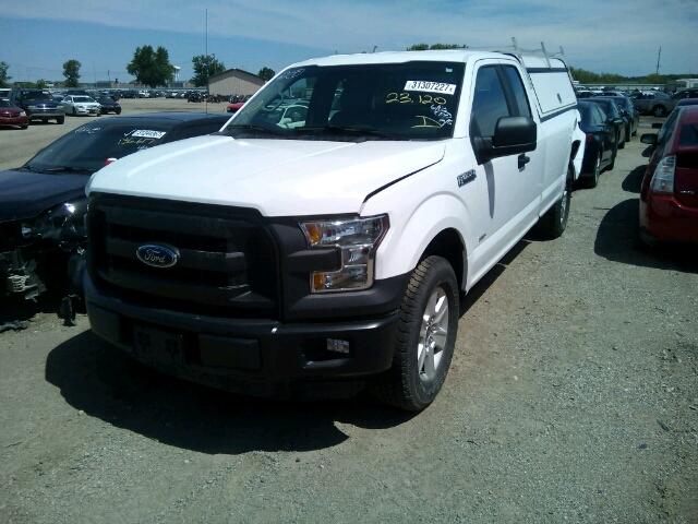 1FTFX1CG8GKD83270 - 2016 FORD F150 SUPER WHITE photo 2