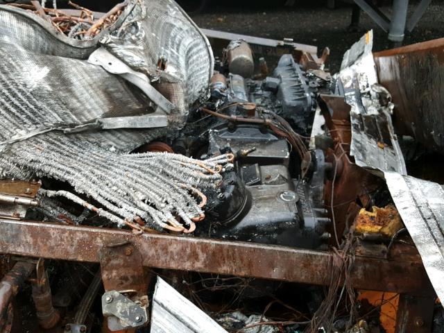 1UYVS2538BM120902 - 2011 UTILITY TRAILER SILVER photo 7