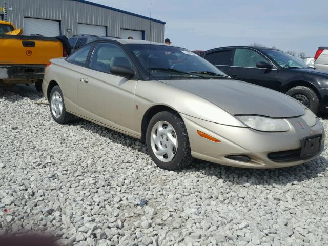 1G8ZR14722Z125200 - 2002 SATURN SC2 GOLD photo 1