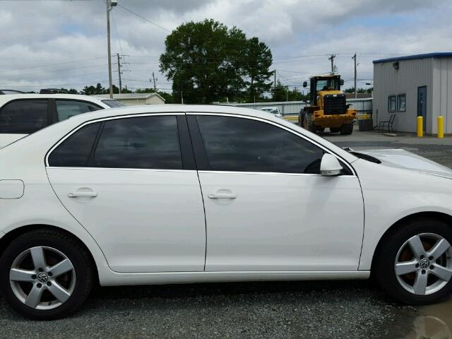 3VWRM71K59M073313 - 2009 VOLKSWAGEN JETTA SE WHITE photo 9