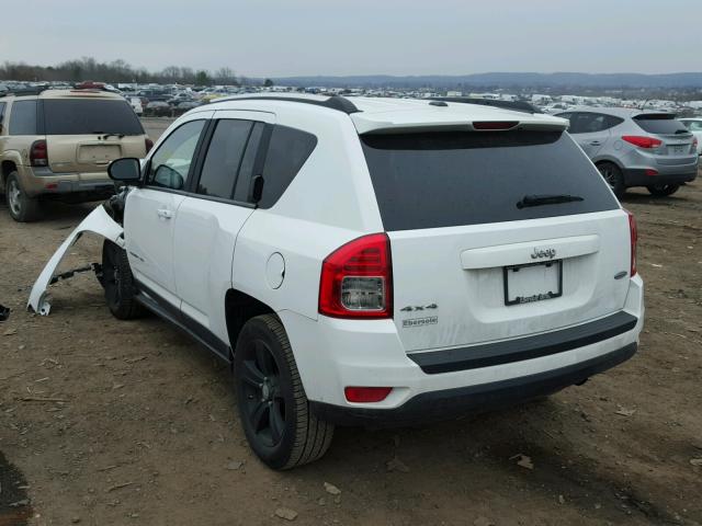 1J4NF1FB7BD283117 - 2011 JEEP COMPASS SP WHITE photo 3