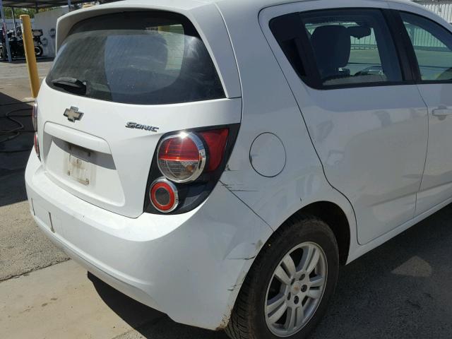 1G1JA6SH0C4104792 - 2012 CHEVROLET SONIC LS WHITE photo 9