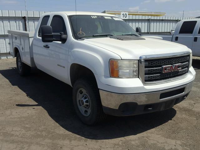 1GD21ZCG6BZ205769 - 2011 GMC SIERRA C25 WHITE photo 1