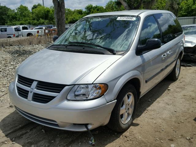 1D4GP45R96B607247 - 2006 DODGE CARAVAN SX SILVER photo 2