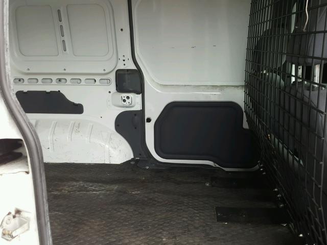 NM0LS7DN6AT042739 - 2010 FORD TRANSIT CO WHITE photo 6