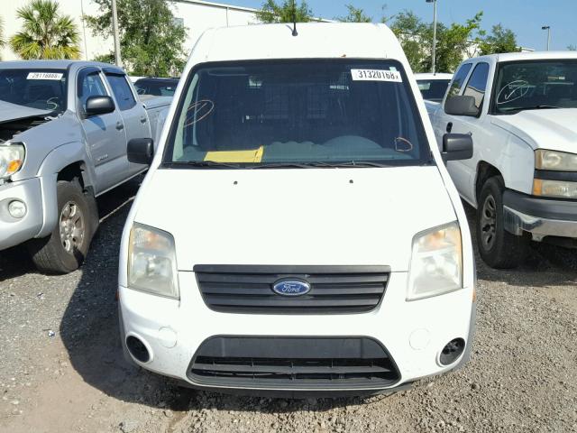 NM0LS7DN6AT042739 - 2010 FORD TRANSIT CO WHITE photo 9