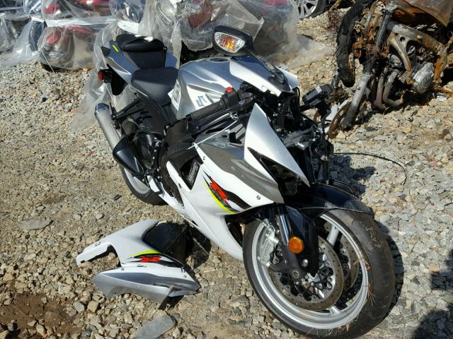 JS1GN7FA2J2100299 - 2018 SUZUKI GSX-R600 SILVER photo 1