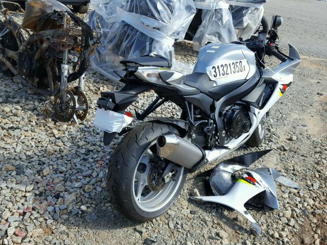 JS1GN7FA2J2100299 - 2018 SUZUKI GSX-R600 SILVER photo 4