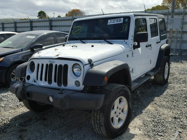 1C4BJWDG6GL122855 - 2016 JEEP WRANGLER U WHITE photo 2