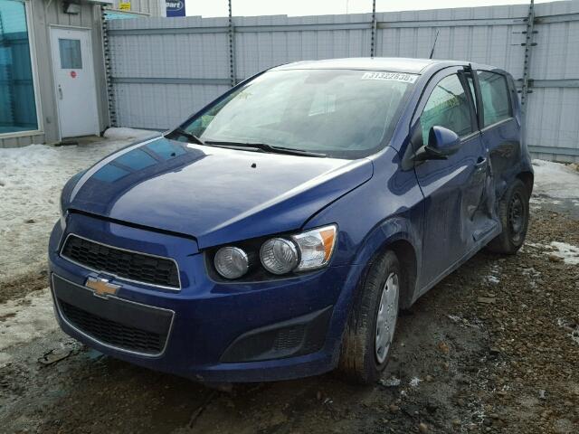 1G1JA6EH9D4229299 - 2013 CHEVROLET SONIC LS Mavi foto 2