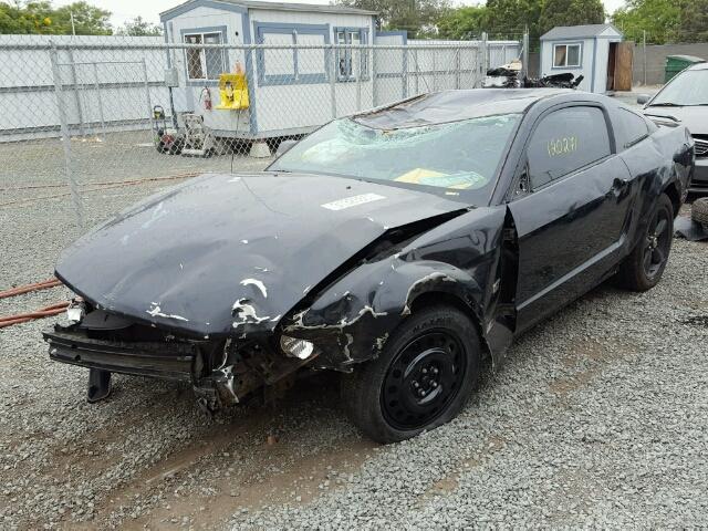 1ZVHT82H065169147 - 2006 FORD MUSTANG GT BLACK photo 2