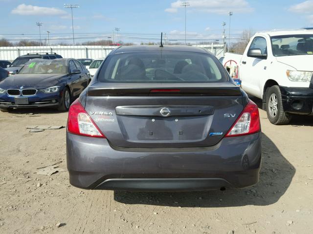 3N1CN7AP0FL811475 - 2015 NISSAN VERSA S CHARCOAL photo 9