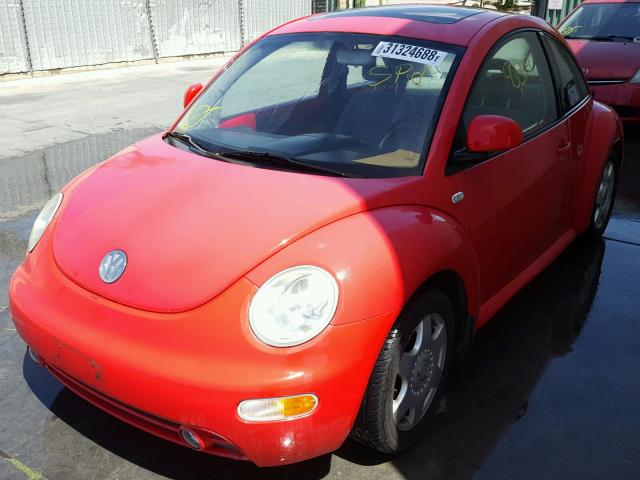 3VWCD21CXYM435796 - 2000 VOLKSWAGEN NEW BEETLE 红色 照片 2