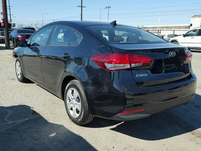 3KPFK4A78HE140761 - 2017 KIA FORTE LX BLACK photo 3