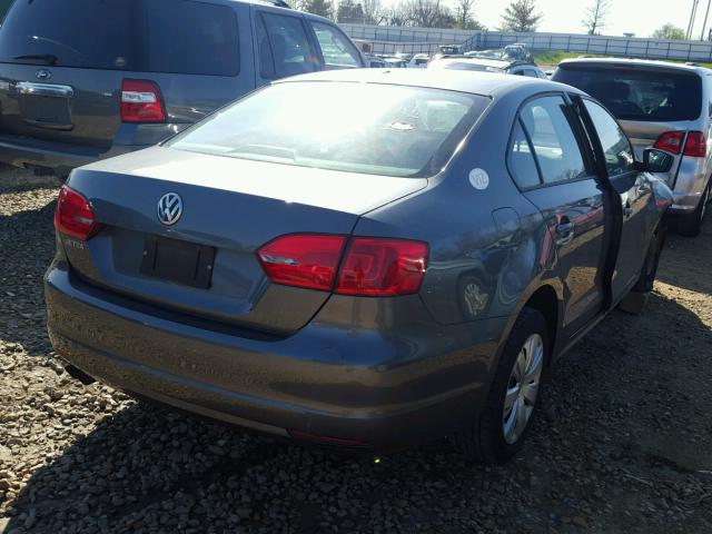 3VW2K7AJ8CM352003 - 2012 VOLKSWAGEN JETTA BASE 灰色 照片 4