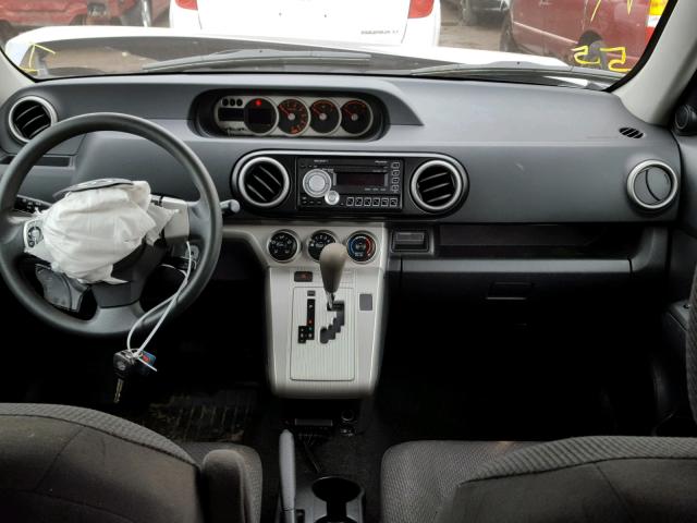 JTLZE4FE5A1098946 - 2010 TOYOTA SCION XB GRAY photo 9