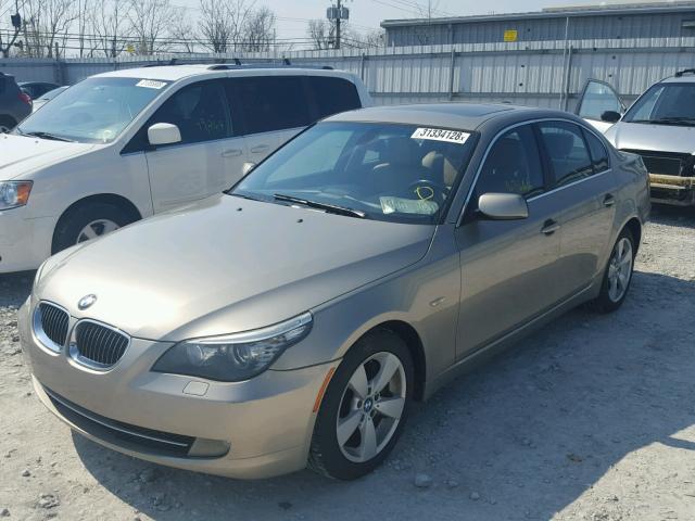 WBANV13538CZ57234 - 2008 BMW 528 XI GOLD photo 2