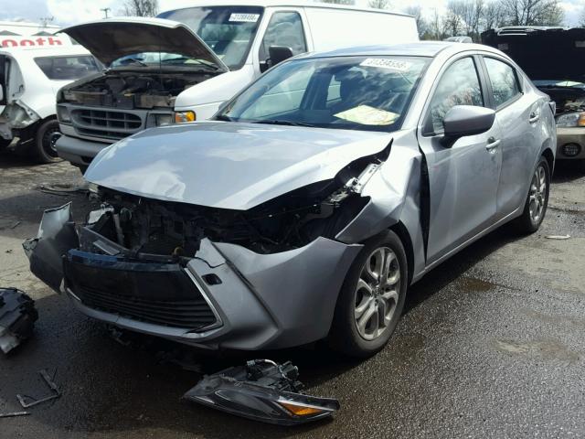 3MYDLBZV7GY138008 - 2016 TOYOTA SCION IA SILVER photo 2