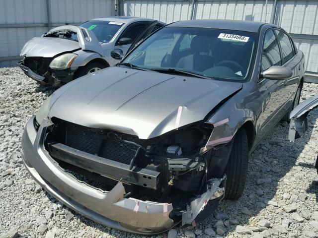 1N4AL11D05C355992 - 2005 NISSAN ALTIMA S GOLD photo 2