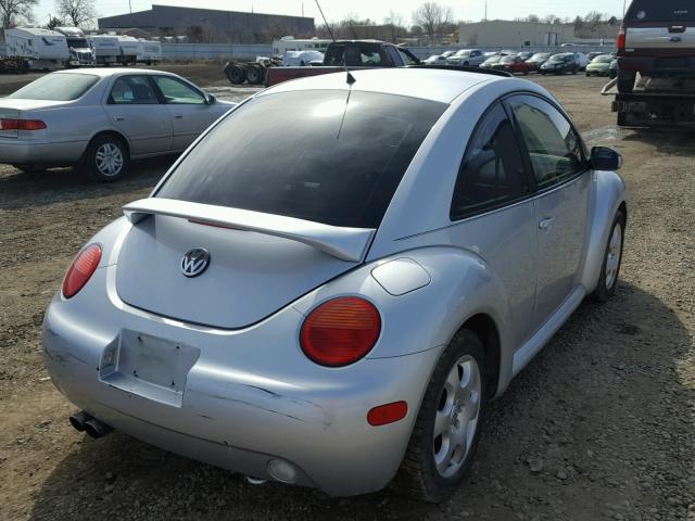 3VWCP21C02M408363 - 2002 VOLKSWAGEN NEW BEETLE 银色 照片 4