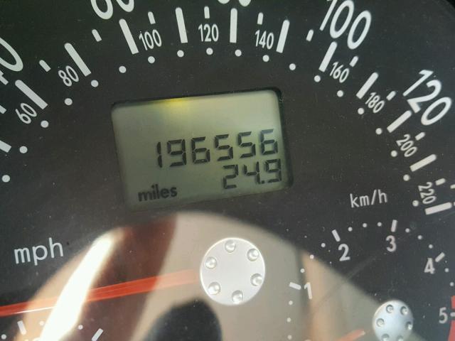 3VWCP21C02M408363 - 2002 VOLKSWAGEN NEW BEETLE 银色 照片 8