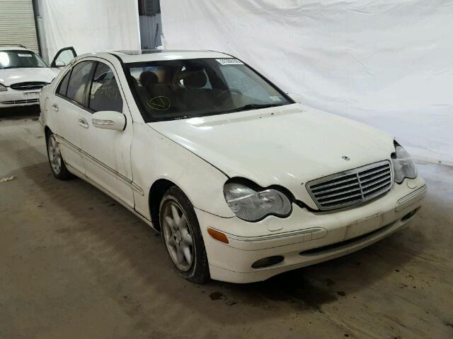 WDBRF81J13F363807 - 2003 MERCEDES-BENZ C 240 4MAT WHITE photo 1