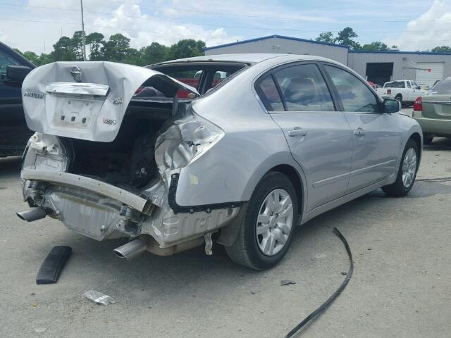 1N4AL2AP1AN472981 - 2010 NISSAN ALTIMA BAS SILVER photo 4