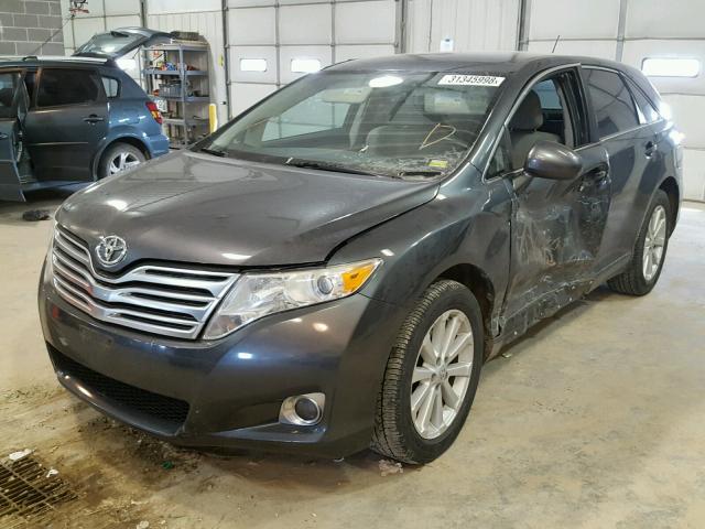 4T3BE11A19U007989 - 2009 TOYOTA VENZA BASE GRAY photo 2