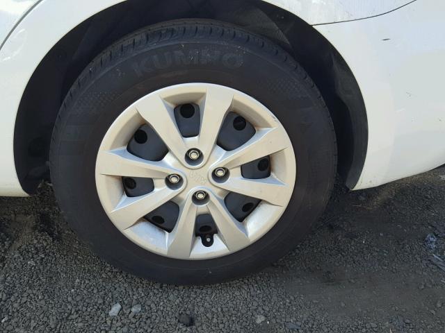 KNADM4A38H6040452 - 2017 KIA RIO LX Սպիտակ լուսանկար 9