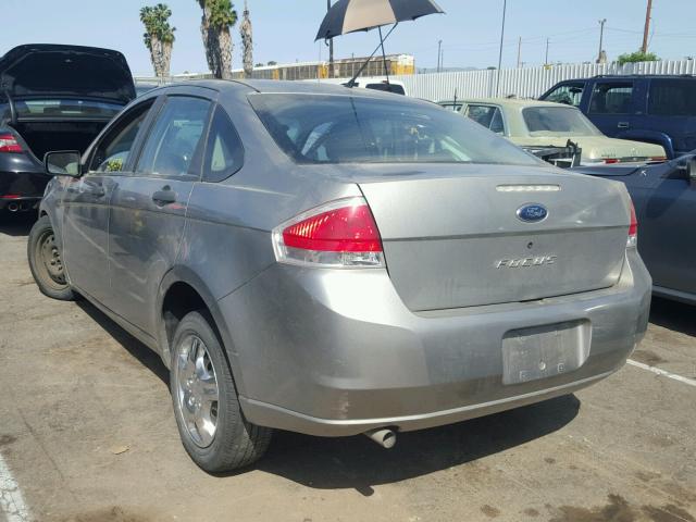 1FAHP34N28W147893 - 2008 FORD FOCUS S/SE SILVER photo 3