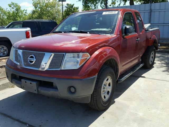 1N6BD06T37C443862 - 2007 NISSAN FRONTIER K RED photo 2