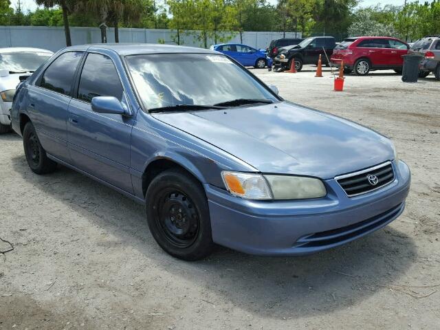 4T1BG22K61U805327 - 2001 TOYOTA CAMRY CE BLUE photo 1