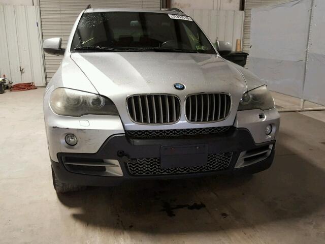 5UXFE835X9L170717 - 2009 BMW X5 XDRIVE4 SILVER photo 9