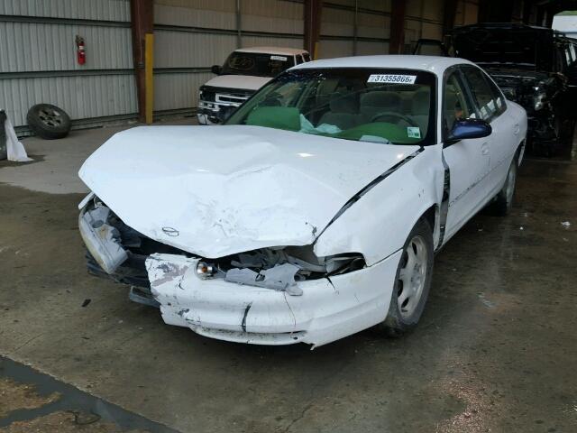 1G3WH52K7WF331596 - 1998 OLDSMOBILE INTRIGUE WHITE photo 2
