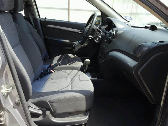 KL1TD5DE9BB209952 - 2011 CHEVROLET AVEO LS SILVER photo 5