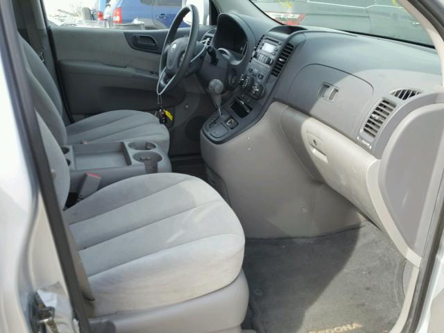 KNDMB233786255590 - 2008 KIA SEDONA EX GRAY photo 5