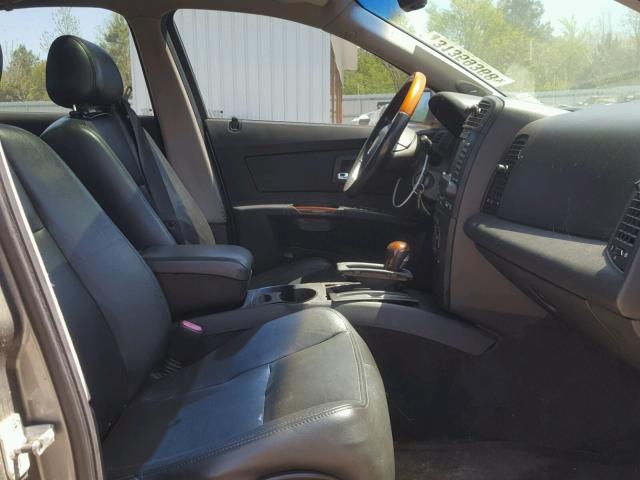 1G6DM577440171168 - 2004 CADILLAC CTS GRAY photo 5