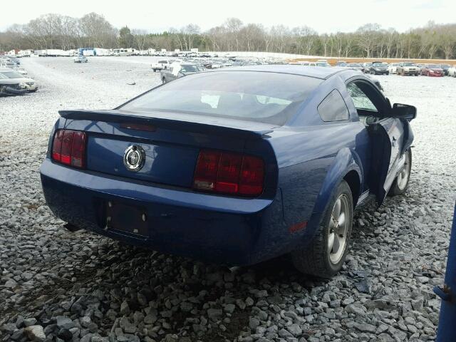 1ZVFT80N475231490 - 2007 FORD MUSTANG BLUE photo 4