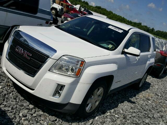 2CTALBEWXA6348213 - 2010 GMC TERRAIN SL WHITE photo 2