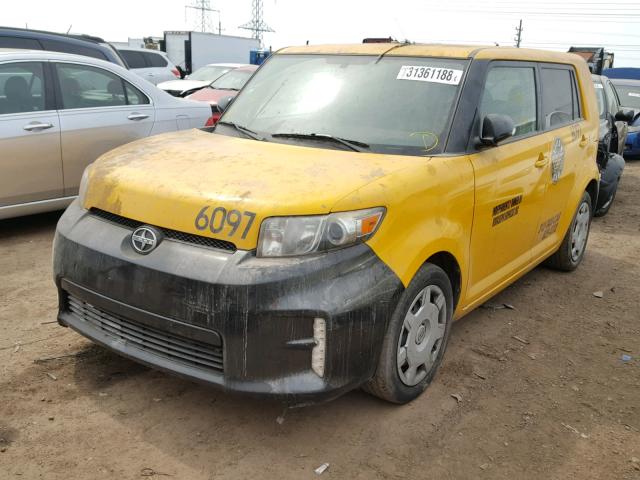 JTLZE4FE3DJ031721 - 2013 TOYOTA SCION XB YELLOW photo 2