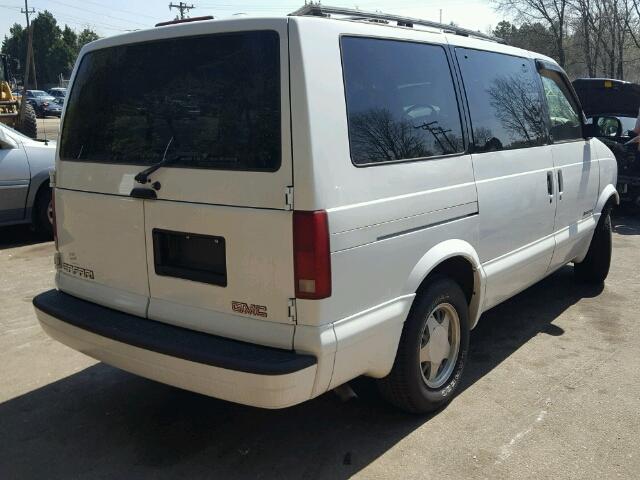 1GKDM19W0YB516060 - 2000 GMC SAFARI XT WHITE photo 4