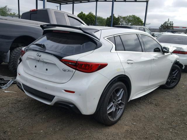 SJKCH5CP1HA015220 - 2017 INFINITI QX30 BASE WHITE photo 4