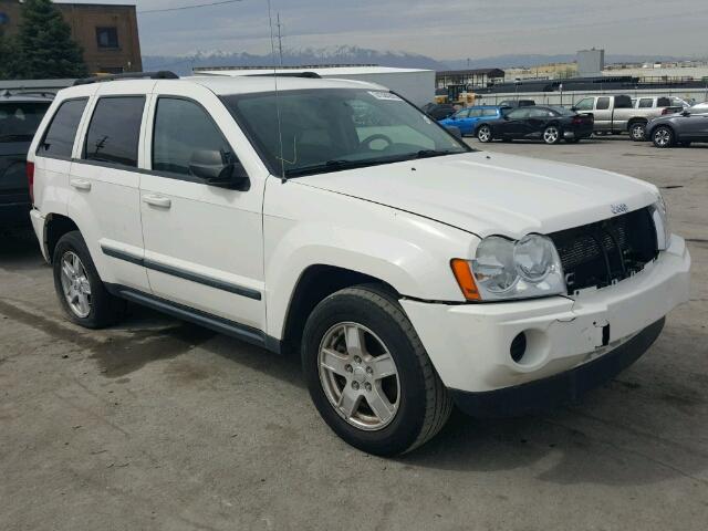 1J8GR48K07C581020 - 2007 JEEP GRAND CHER WHITE photo 1