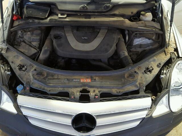 4JGCB56E68A064388 - 2008 MERCEDES-BENZ R 350 SILVER photo 7