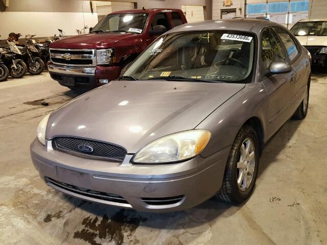 1FAFP56UX7A163049 - 2007 FORD TAURUS SEL GRAY photo 2