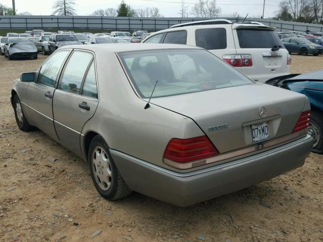 WDBGA32E7PA124565 - 1993 MERCEDES-BENZ 300 SE TAN photo 3