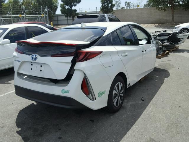 JTDKARFP0H3041222 - 2017 TOYOTA PRIUS PRIM 白色 照片 4