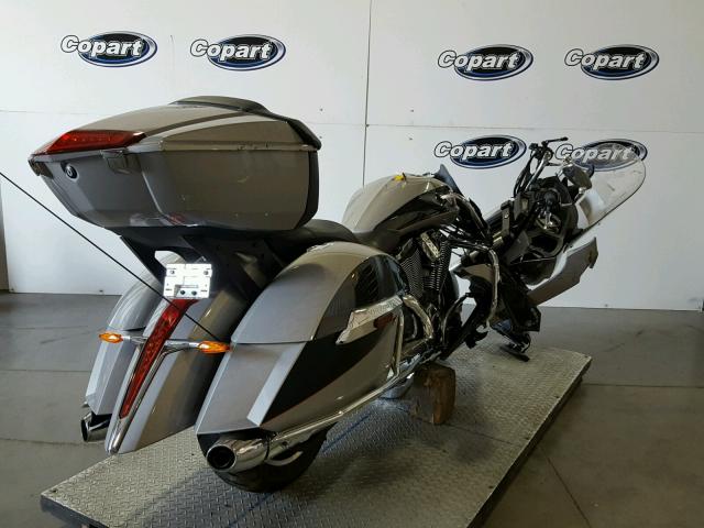 5VPXTAAA7H3057973 - 2017 VICTORY MOTORCYCLES CROSS COUN SILVER photo 4